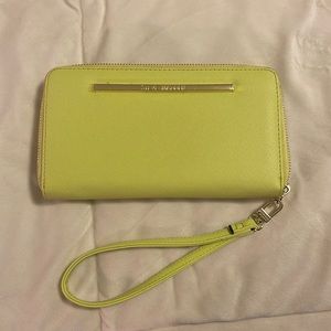 Steve Madden Wallet *NEW*